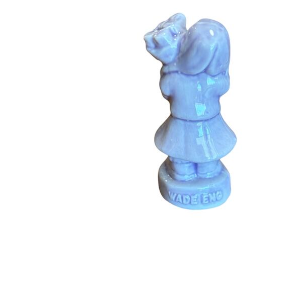 The Wade Whimsie Porcelain Figurine Purple Girl with Flowers For May - Picture 2 of 3